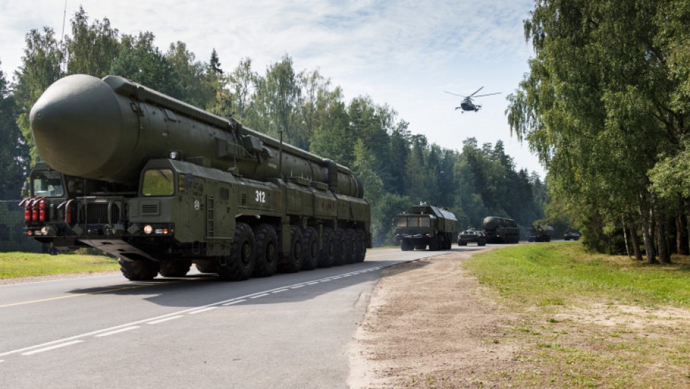 Vladimir Putin face exerciții militare „intense” cu armele nucleare ale Moscovei